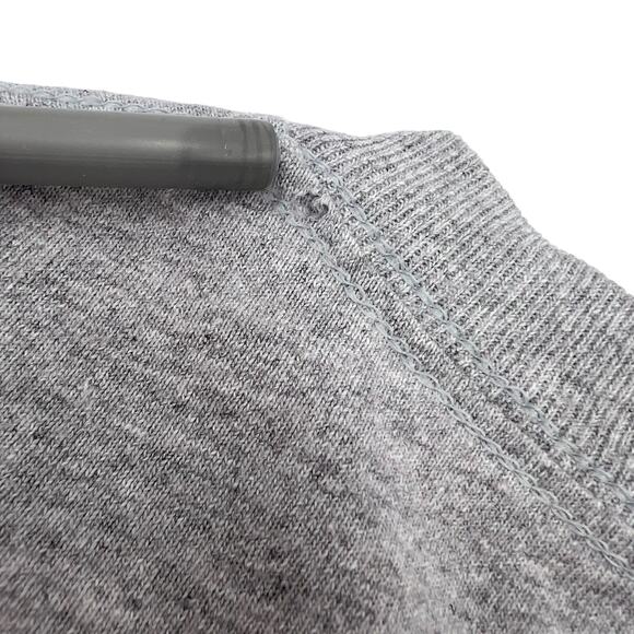 Gildan Mens Gray Deck The Halls Christmas Holiday Short Sleeve T-Shirt Sz M - Picture 4 of 10